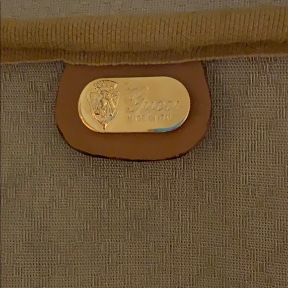 Vintage Gucci Suitcase.  Gold plated hardware. - Picture 10 of 16